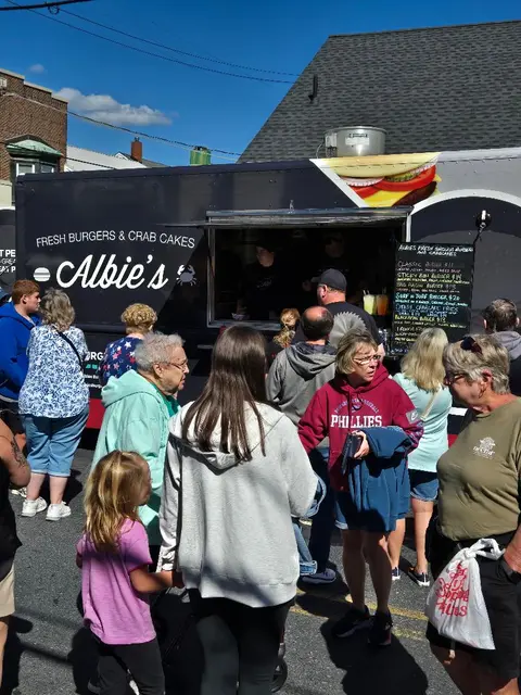 Burger Stands photo 3