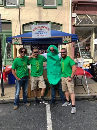 3 Guys with Big Pickles logo