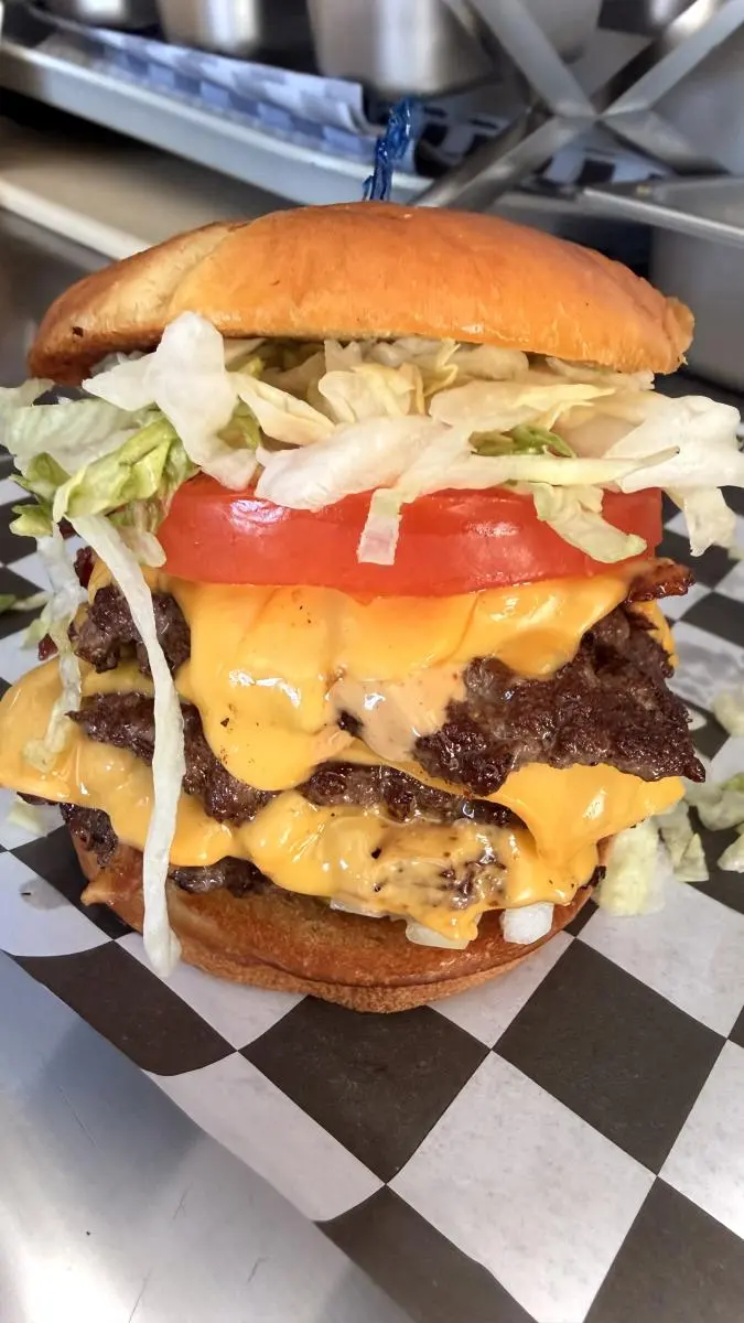 Big Back Burgers — vendor photo 3 of 4