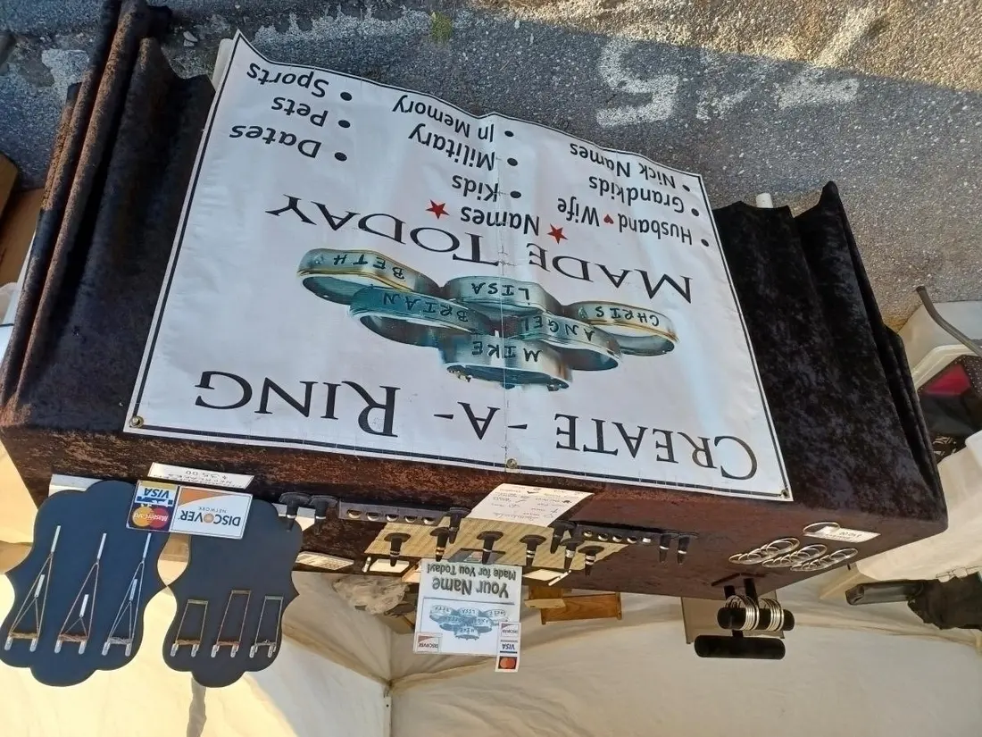 Gifts Galore — vendor photo 3 of 5