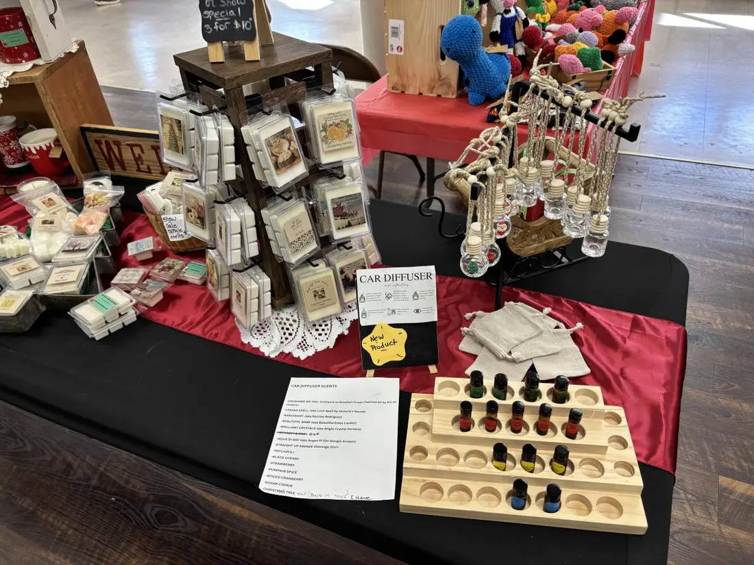 Gray Wolf Candle Creations — vendor photo 3 of 4