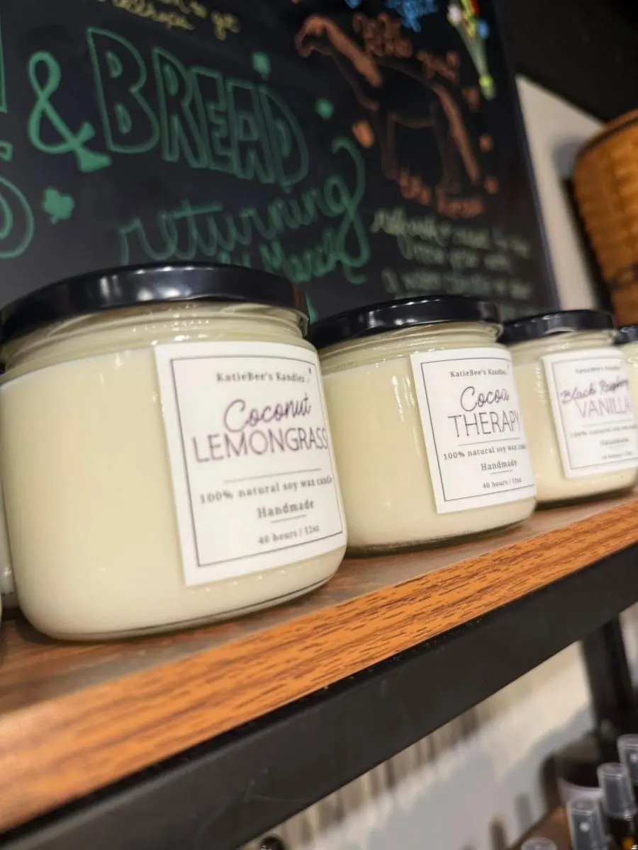 KatieBees Kandles LLC — vendor photo 3 of 3