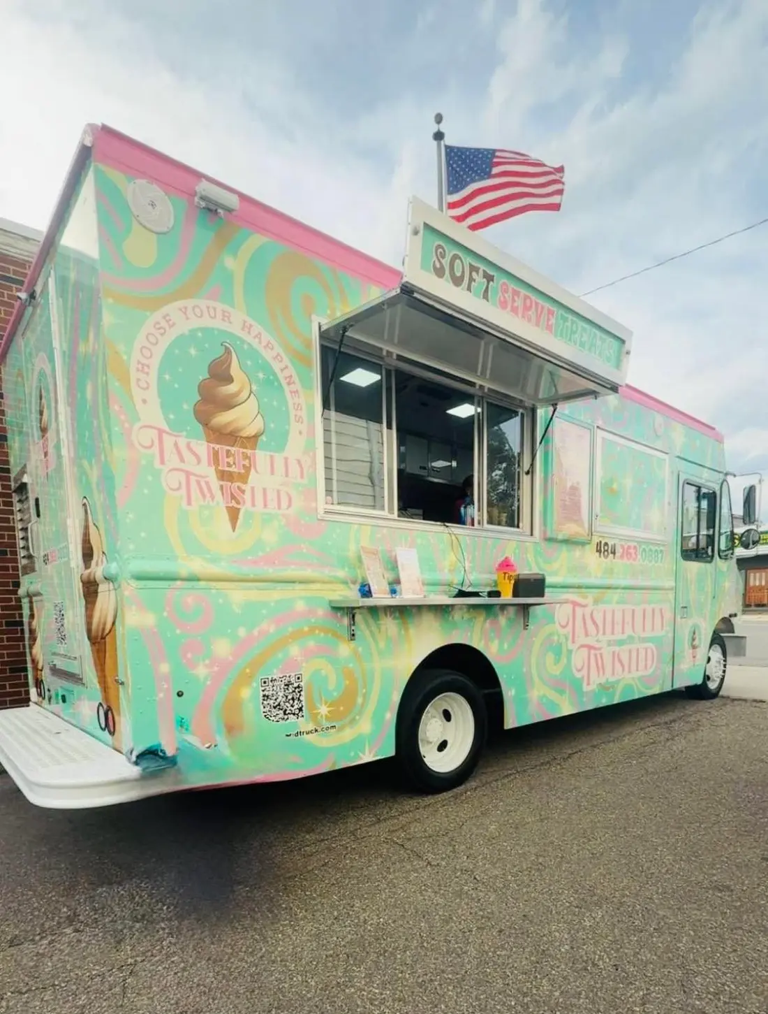 Tastefully Twisted — vendor photo 1 of 2