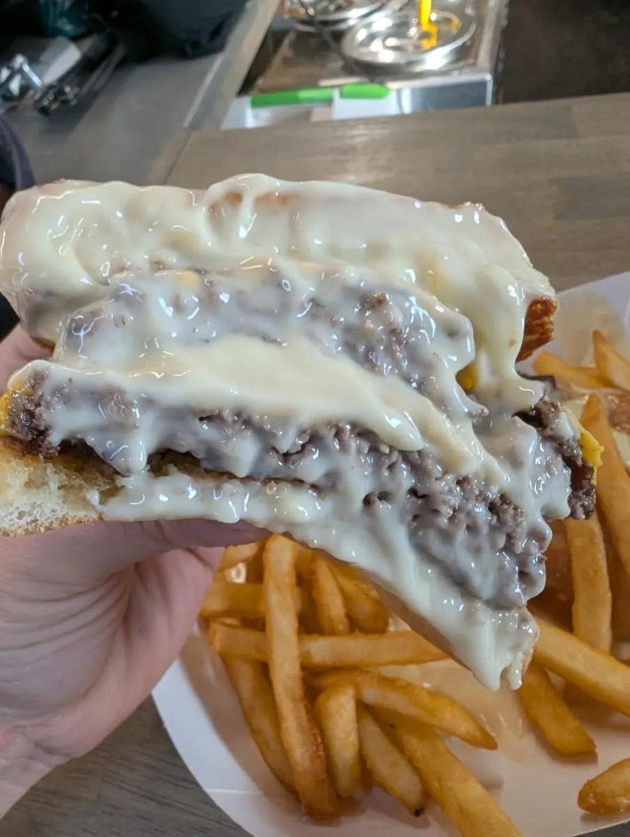 THAT BURGER PLACE — vendor photo 1 of 2